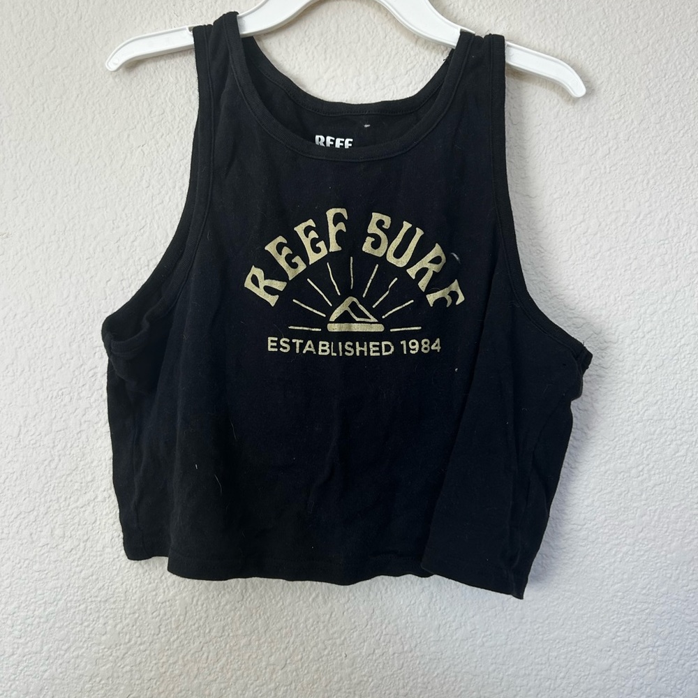 Black loose crop top
